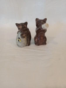 Salero y pimentero vintage Bear Cubs comiendo leche y miel - Imagen 1 de 6