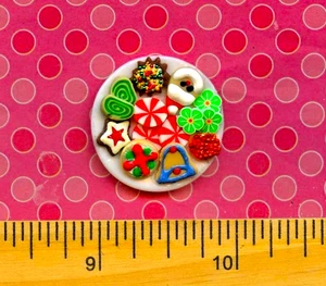 Dollhouse Miniature Smaller GLASS Plate of Sue's Christmas Cookies # 1159 - Imagen 1 de 2