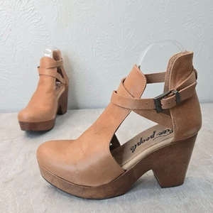 Scarpa Free People zoccoli tacco pelle marrone legno grosso plateau tacco a blocco misura 8 - Foto 1 di 12