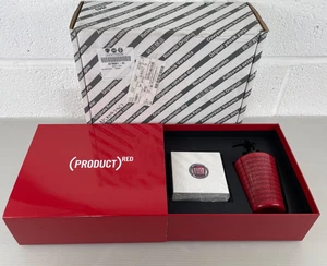 KIT FIAT 500 ROJO / JUEGO DE REGALO FUNDA LLAVE + DISPENSADOR DESINFECTANTE NUEVO GENUINO 71808811 - Imagen 1 de 5