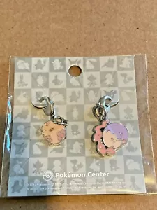 Pokemon Center Munna & Musharna Metal Keychain Charm Clip New Sealed - Picture 1 of 1