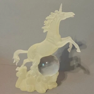 Vintage Unicorn Figurine Sculpture Pegasus Frosted Glass Longarch Crystal Ball - Picture 1 of 4