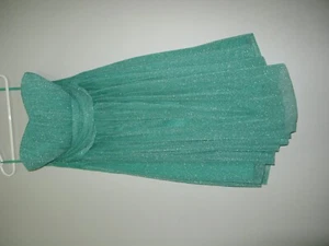 Junior Size 7 Elegant Green dress. Delias. Prom, Semi Formal. - Picture 1 of 4