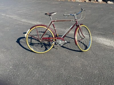 Reconditioned, Vintage 1969 brown Raleigh Bicycle, 3spd AW Sturmey Archer Hub - Image 1 of 4