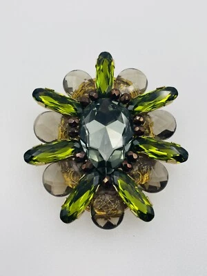 Broche prendedor piedras cristal verde chapado en oro Roni Blanshay Foto 1 de 4