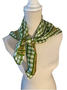 Ladies Women’s Green 60s Square Vintage Silk Scarf Everyday Classic - Picture 1 of 6