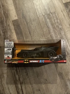 Jada Toys Hollywood Rides 1989 BATMOBILE - 2.4GHz RC Remote Control Turbo (NEW) - Picture 1 of 9