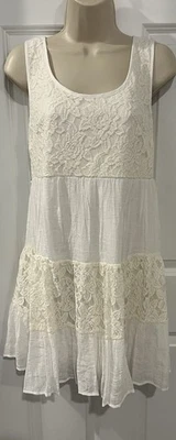 Vestido de sol blanco con encaje sin palabras talla 7 Foto 1 de 4