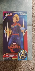 Binary Force Captain Marvel Diamond Select Gallery Statue PVC 11” Figure - Picture 1 of 2