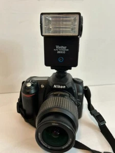 nikon D50 nikkoir f-s DX nikkor lens18-55mm 1.3-5. vivitor autothyristor2800 D - Picture 1 of 2