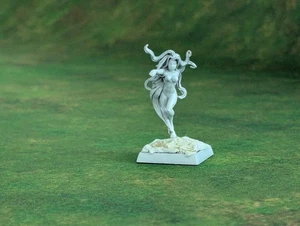 Reaper Miniatures Superhero Blood Widow Sculpted by Gene Van Horne SKU 50219 OOP - Bild 1 von 4