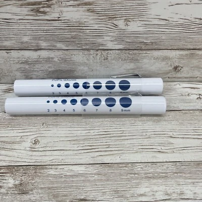 2 MediChoice PROFESSIONAL MEDICAL PEN LIGHT W/ PUPIL GAUGE, EMT, EMS Penlight - Image 1 of 3