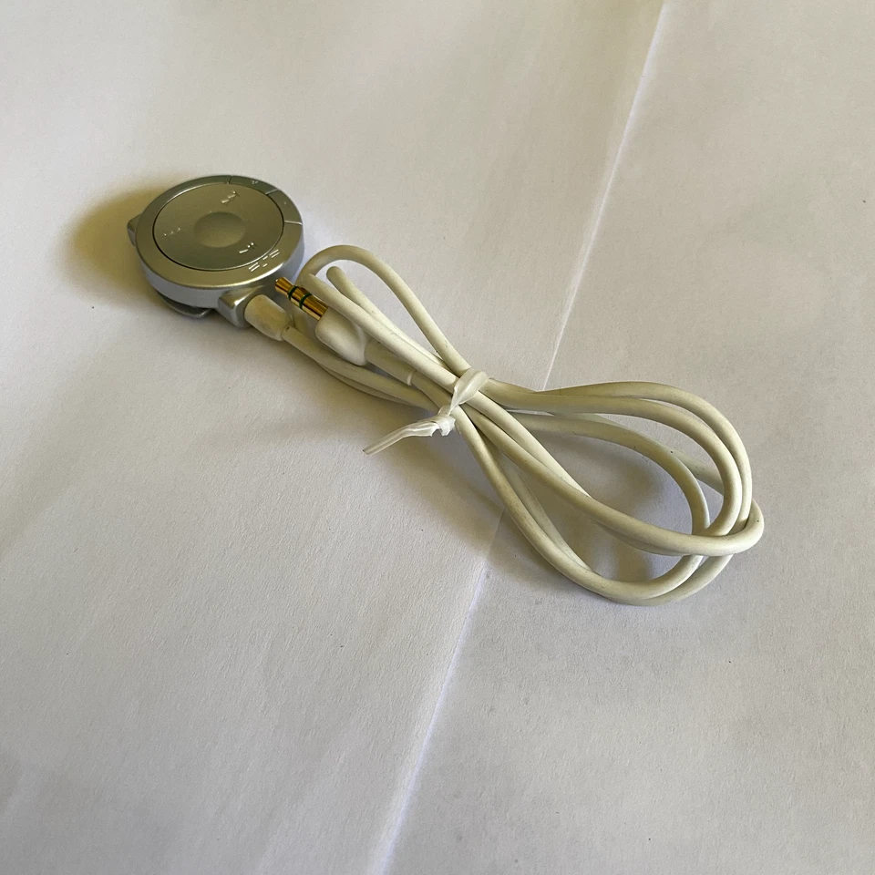 Geniune Official Sony PSP Headset Remote Control (PSP-120) PlayStation Portable - Image 1 of 4