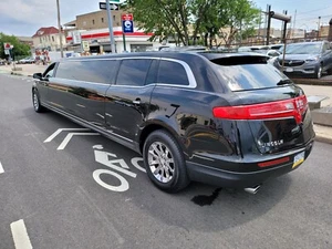 2014 Lincoln MKT - Picture 1 of 19
