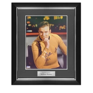 Foto de Star Trek firmada por William Shatner: Kirk. Marco de lujo - Imagen 1 de 2