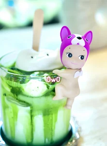 Authentic Sonny Angel HIPPERS Looking Back Series French Bull Dog Mini Doll Toy - Picture 1 of 1