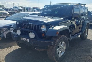 JEEP WRANGLER RIGHT FRONT DOOR WINDOW JK, 03/07-07/18 - Picture 1 of 2