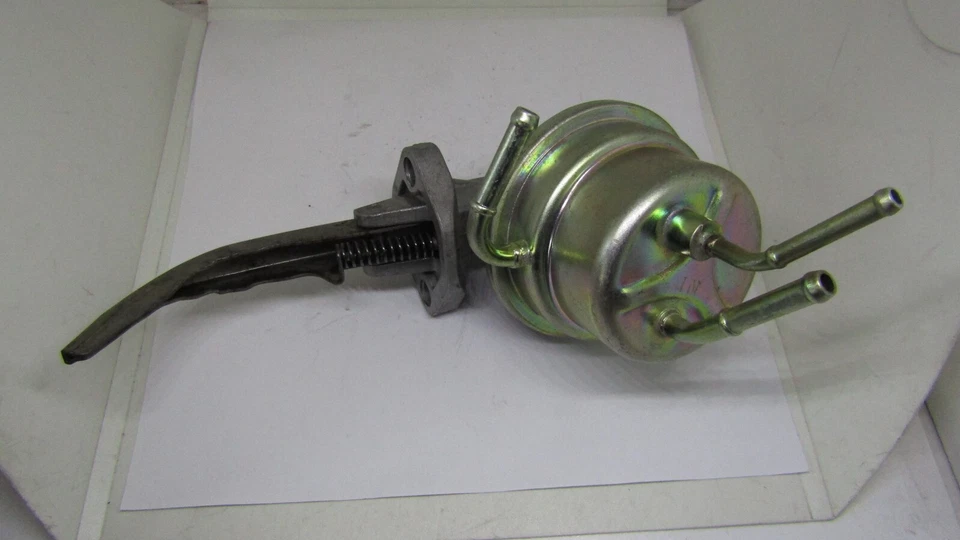 Bomba de combustible para Toyota Corolla 1983-1984 1,6 L 4 cilindros KYOSAN DENKY OE JAPÓN Foto 1 de 4