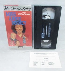 1988 Miss Annie Rooney (1942 Colorized) VHS Shirley Temple - Foto 1 di 4