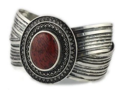 Brazalete Brazalete Especias Rojas Joyería Premier Designs en Plata Antigua Foto 1 de 3