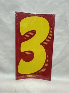 (12-Pk) E-Z Lettering Rosso e Giallo Adesivo Numero "3" 7-1/2" x 4-1/4" - Foto 1 di 2