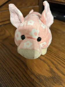 WEBKINZ GANZ DAISY THE PLUSH PINK AND WHITE PIG WITH FREE SHIPPING - Picture 1 of 6