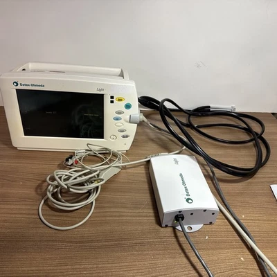 GE Datex Ohmeda F-LM1 S/5 LIGHT Color Patient Monitor NIBP SpO2 ECG temp printer - Image 1 of 4