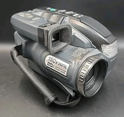 Panasonic PV-L571D Palmcorder VHS-C VHSC Camcorder 20x Zoom (Untested, Parts) - Image 1 of 4