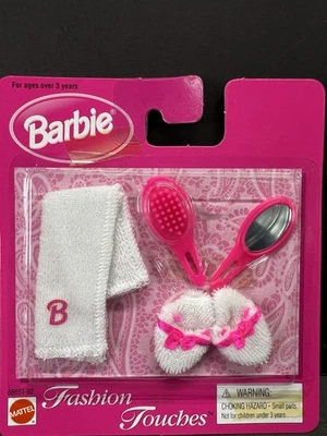 Barbie Fashion Touches - Accessory Set - Towel, Slippers, Brush /Mirror - #68651 - Image 1 of 2