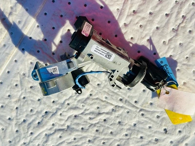 Chevrolet Colorado 2017-2022 interruptor de encendido bloqueo con llave OEM 84664695 Foto 1 de 4