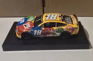 Kyle Busch 2022 M&M 1/24 ARC - Imagen 1 de 6