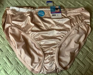 Vanity Fair Radiant Damen hochgeschnittene Unterwäsche Höschen 3 Paar Nylonmischung ~ 5X - Bild 1 von 2