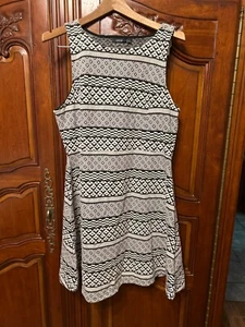 Womens Black White Printed Dress L Sleeveless Tank Spring Geometric Print Apt 9 - Picture 1 of 4