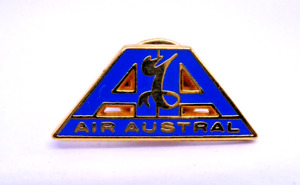 Pin Badge - Air Austral Roland Garros Airport Réunion French Airline
