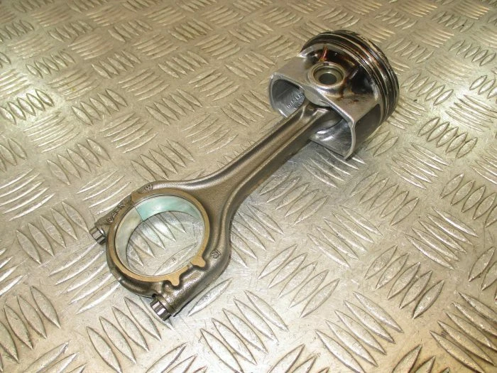 2017 Volkswagen Polo 1.0 TSI CHZ. Connecting/Con Rod & Piston 30K - Image 1 of 4