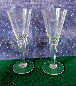 2 x Dartington Sharon Champaine Flutes 22cm tall 8cm diameter - Picture 1 of 2
