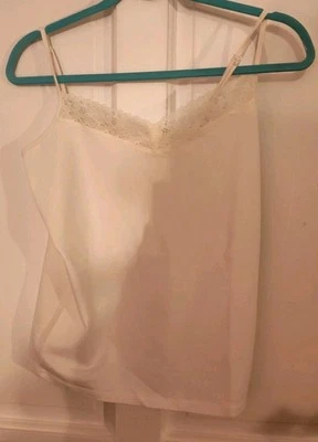 Top camisero Talbots para mujer blanco talla M con ribete de encaje  Foto 1 de 4