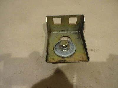 Ferrari 348,355,360,599 - Soporte de parachoques lateral derecho - P/N 62126500 Foto 1 de 4