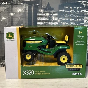 2018 John Deere Ertl Lawn Tractor 1/16 Scale Die Cast X320 With Mower New NIB - Picture 1 of 11