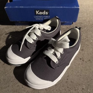 Keds Kids Shoes Size 7.5 New With Box Grey - Picture 1 of 8