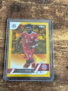 2022-23 Topps Chrome UEFA Alphonso Davies Sapphire Gold /99 #162 - Picture 1 of 2