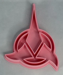 Star Trek Klingon 6” Cookie Cutter, Plastic Pink - Picture 1 of 6