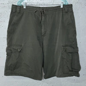 Levi's Silvertab Khakis Olive Green Cargo Shorts Men's Size XL 100% Cotton - Picture 1 of 8