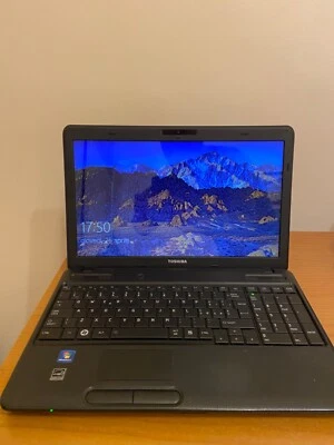 Computer portatile Notebook Toshiba 15,6’’ 6 gb RAM, 500 gb Hard disk Windows 10 - Immagine 1 di 4