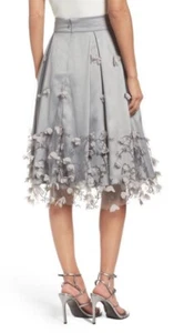 Eliza J Women's Gray Embroidered 3D Petal Floral Ball Skirt Sz 8 Coquette style - Picture 1 of 13