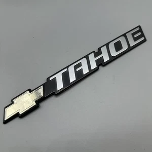 2000-2006 Chevy TAHOE Truck Name Door / Rear Emblem Badge Logo '00-'06 Chevrolet - Bild 1 von 2