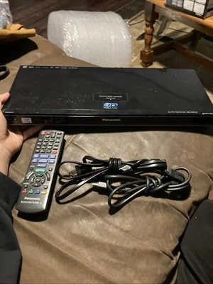 Panasonic DMP-BDT210 Smart Network 3D Full HD Blu-Ray Player WiFi w/Remote - Image 1 of 4