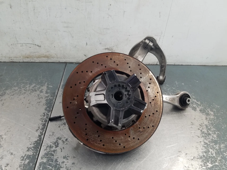 BMW M5 F10 2013 buje delantero derecho nudillo rotor brazos de control #6234 Q1 Foto 1 de 4