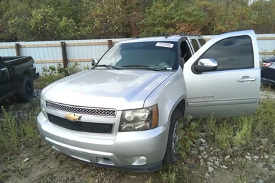Chevrolet Suburban 1500 Automatic Transmission OEM 158K Miles - LKQ435899458 - Image 1 of 4