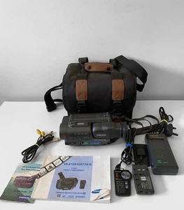 Samsung VP-A12 Camcorder 8mm Video Camera With Accessories & Bag SEE DETAILS - Picture 1 of 14